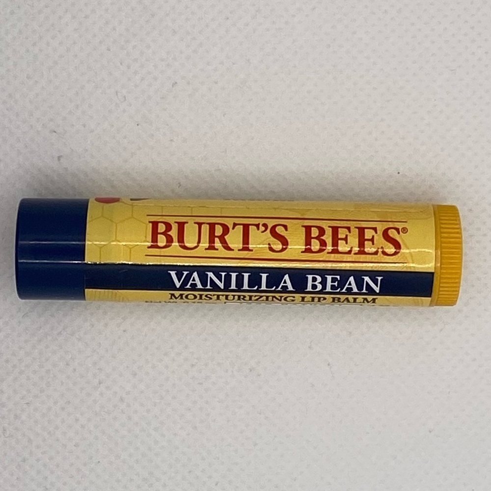 NEW Lot of 6 Burt's Bees Vanilla Bean Moisturizing Lip Balm 100% Natural - Picture 2 of 8